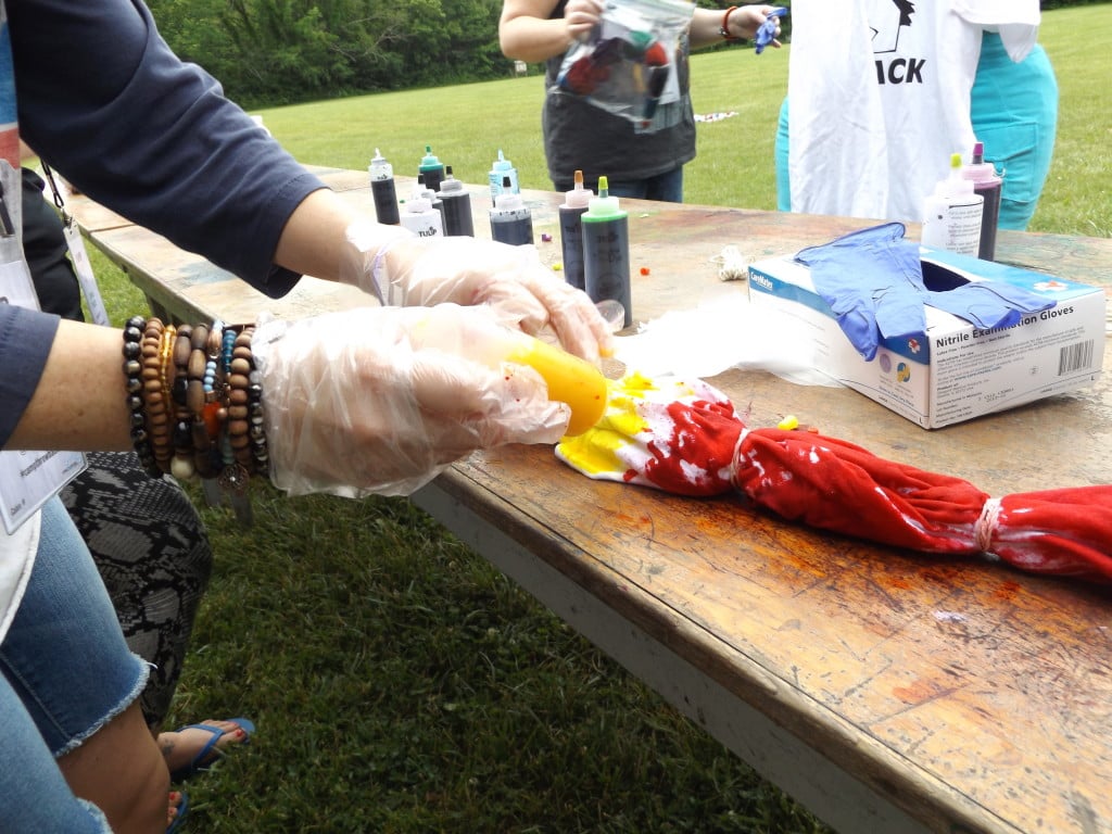 Camp Throwbackers make tie-dyed T-shirts.